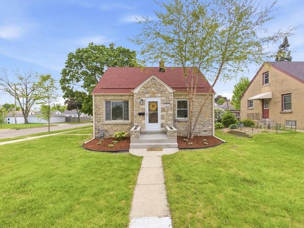 4175 S 5th STREET, Milwaukee, WI 53207
