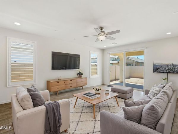 9025 W SAN MIGUEL Avenue, Glendale, AZ 85305