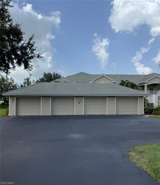 2280 Somerset Ridge Dr, Unit 102, Lehigh Acres, FL 33973 Photo