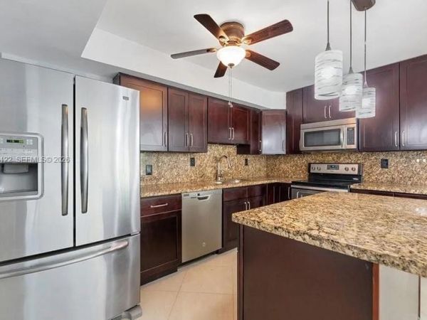 1400 NE 54th St, Unit 102, Fort Lauderdale, FL 33334