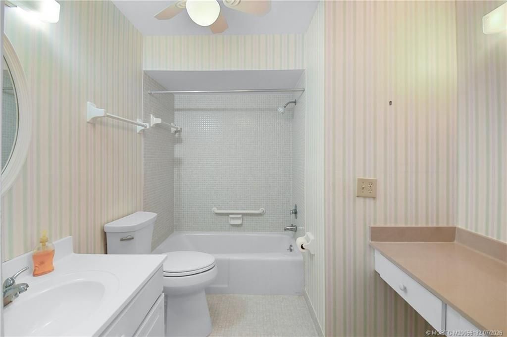 175 SE Saint Lucie Boulevard, Unit C30, Stuart, FL 34996 Photo