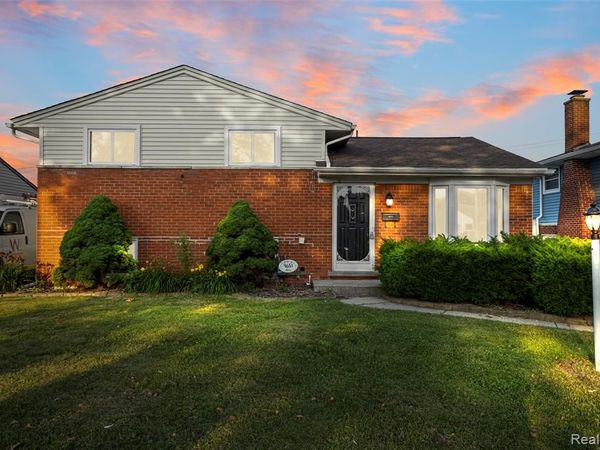 9651 Blaty Street, Taylor, MI 48180