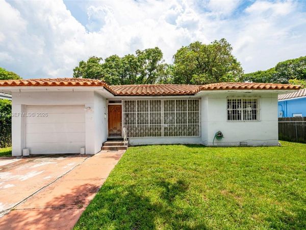 245 NE 48th St , Miami, FL 33137