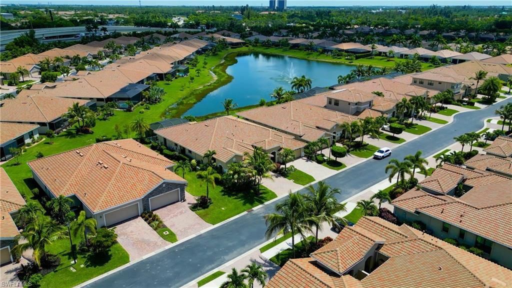 8260 Venetian Pointe Dr, Fort Myers, FL 33908 Photo