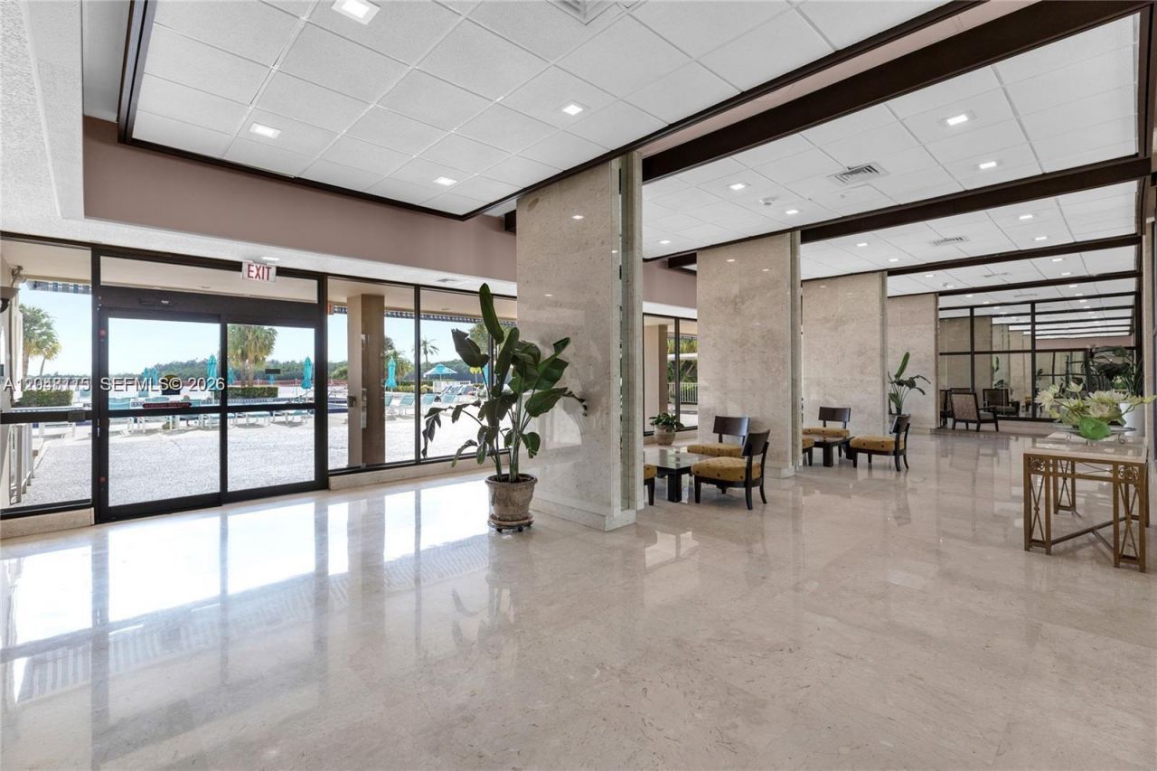 300 Bayview Dr , Unit 1603, Sunny Isles Beach, FL 33160 Photo