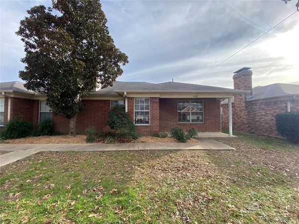 3241 Lexington Drive, Tyler, TX 75701