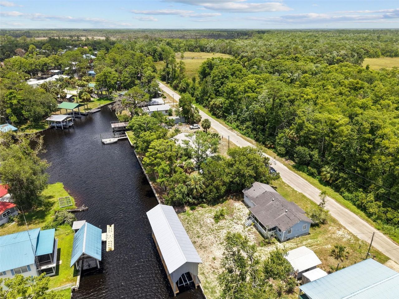 306 SE 256 Street , Suwannee, FL 32692 Photo