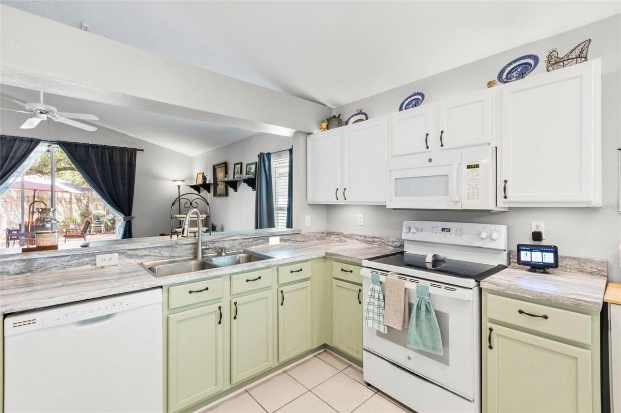 614 Somerstone Drive , Valrico, FL 33594 Photo