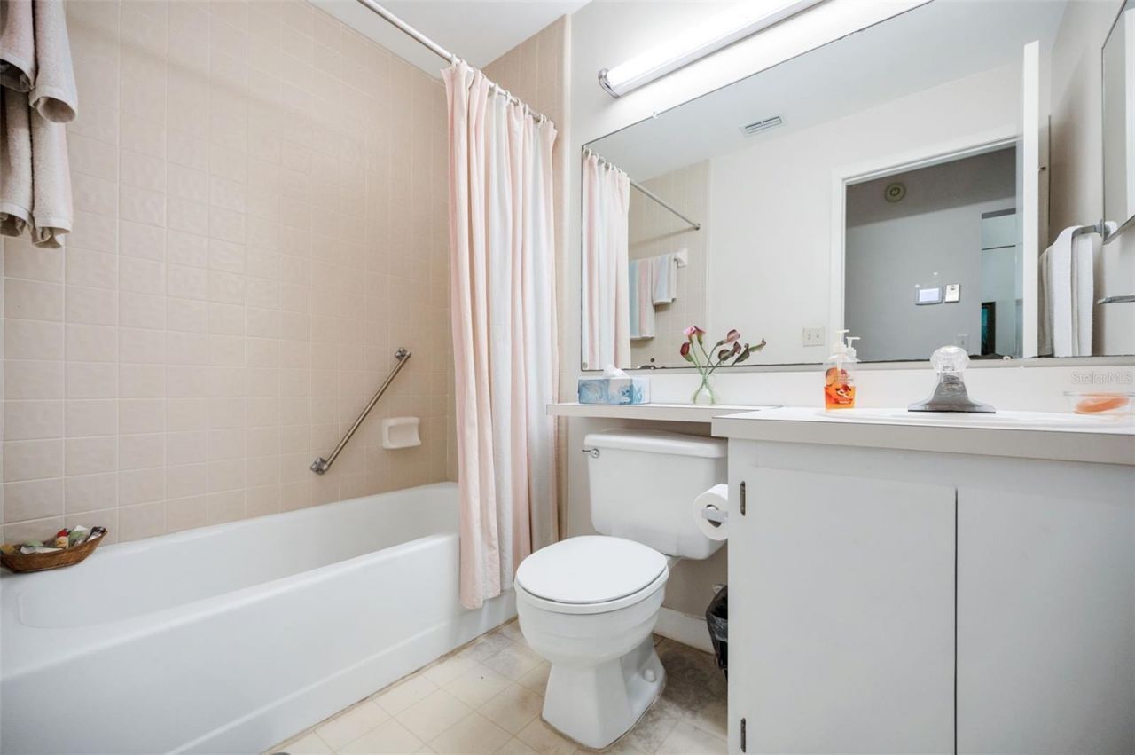 1333 Shady Pine Way , Unit F, Tarpon Springs, FL 34688 Photo