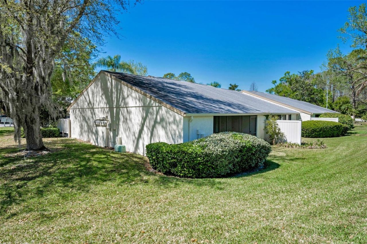 1333 Shady Pine Way , Unit F, Tarpon Springs, FL 34688 Photo