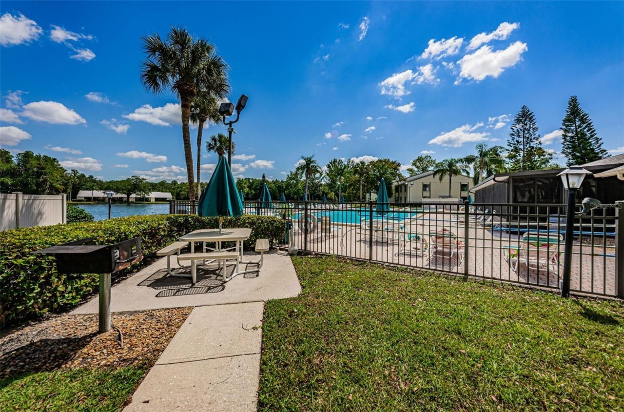 1333 Shady Pine Way , Unit F, Tarpon Springs, FL 34688 Photo