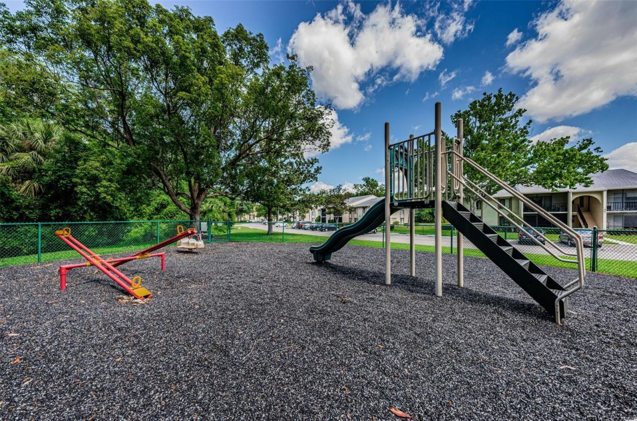 1333 Shady Pine Way , Unit F, Tarpon Springs, FL 34688 Photo
