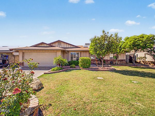 2914 W REDFIELD Road, Phoenix, AZ 85053