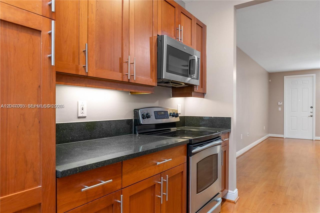 365 SW 13th Ter , Unit -, Fort Lauderdale, FL 33312 Photo