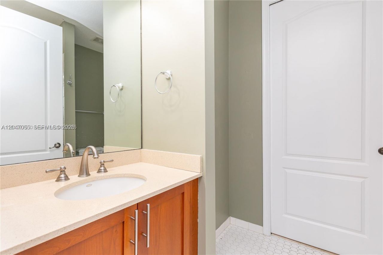 365 SW 13th Ter , Unit -, Fort Lauderdale, FL 33312 Photo