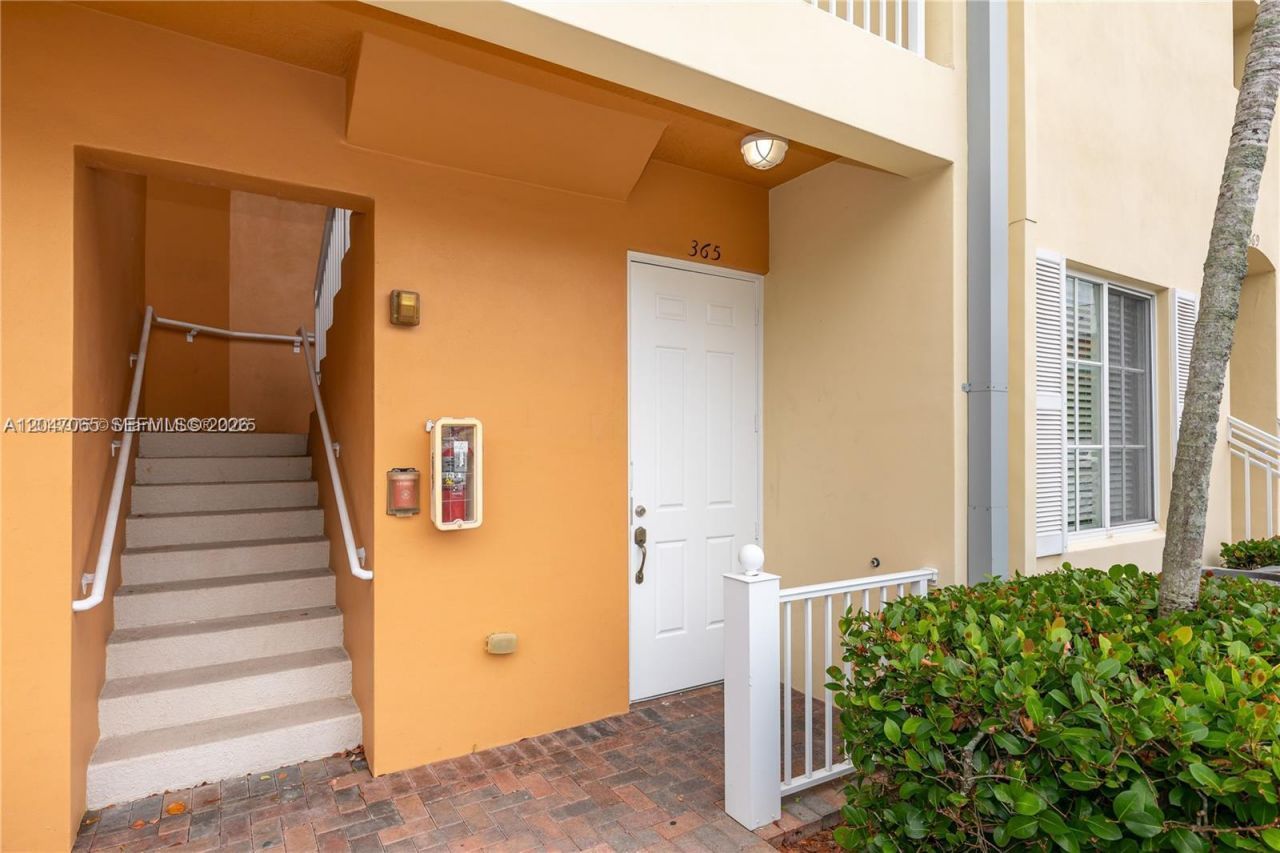 365 SW 13th Ter , Unit -, Fort Lauderdale, FL 33312 Photo