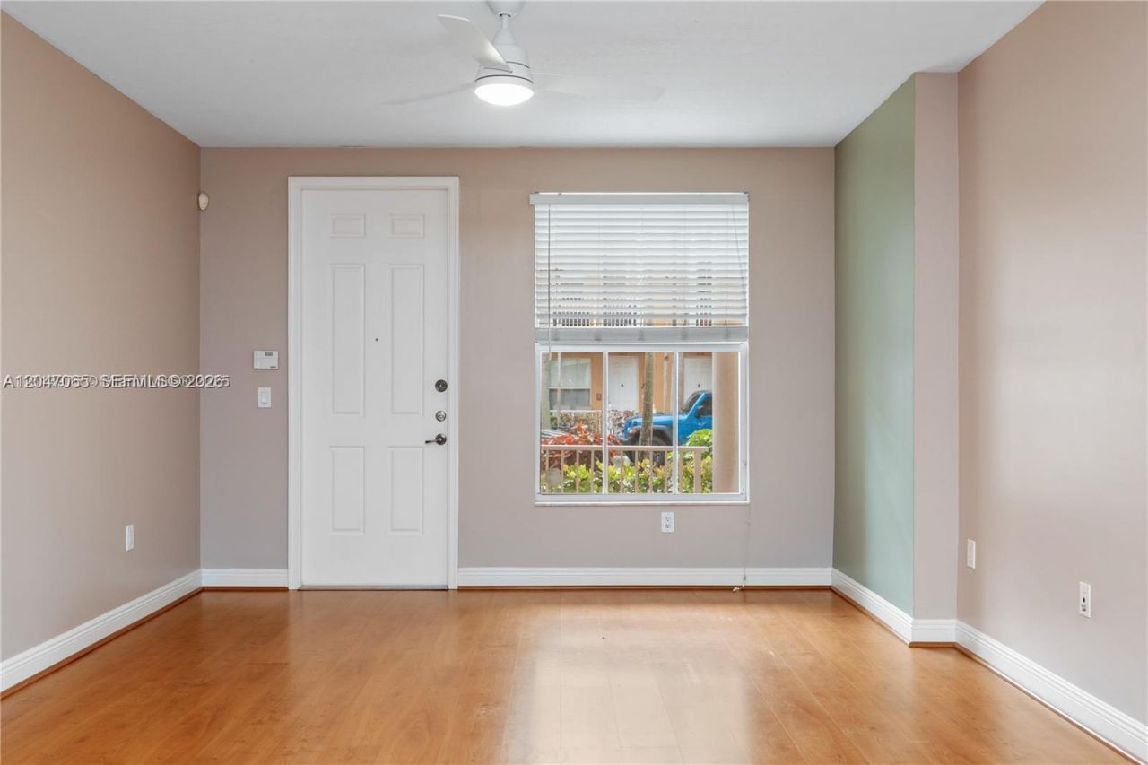 365 SW 13th Ter , Unit -, Fort Lauderdale, FL 33312 Photo
