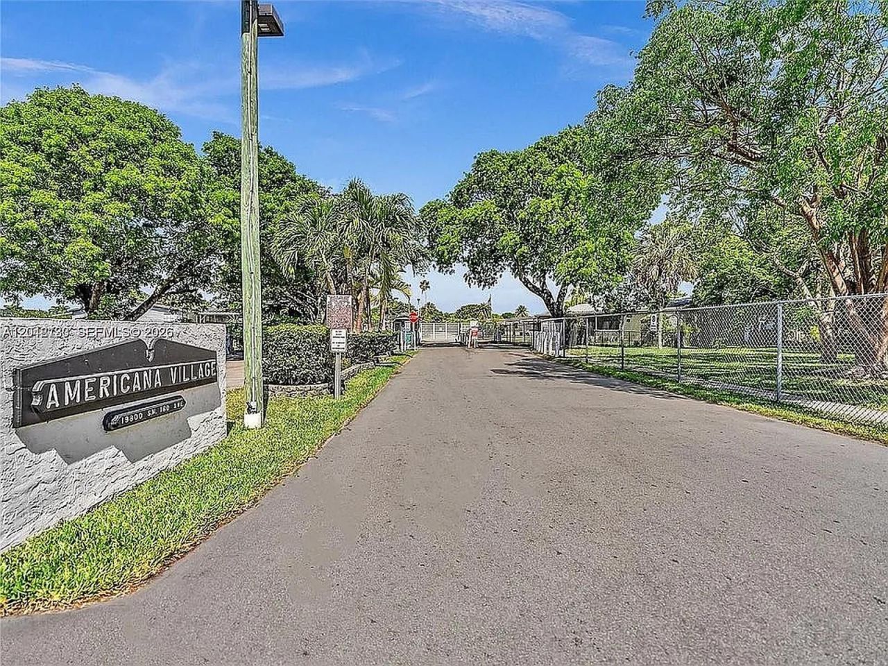 19800 SW 180th Ave, Unit 583, Miami, FL 33187 Photo