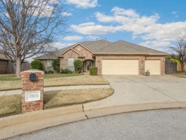 9005 NW 79th Terrace, Yukon, OK 73099
