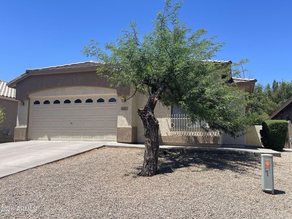 844 S Roca Court NW, Gilbert, AZ 85296