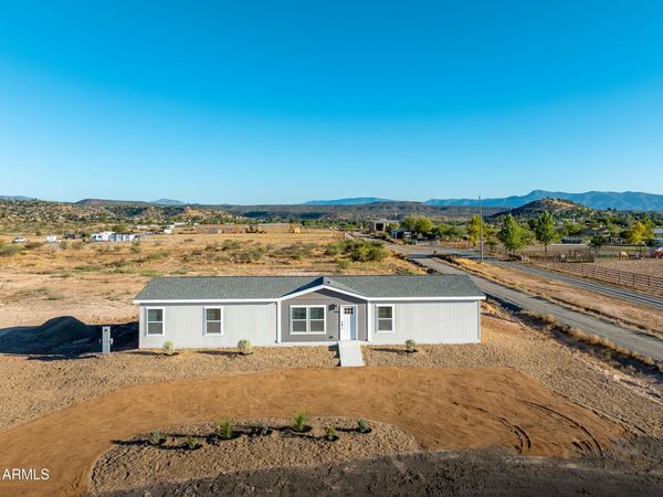 4101 E Dahlia Avenue, Rimrock, AZ 86335