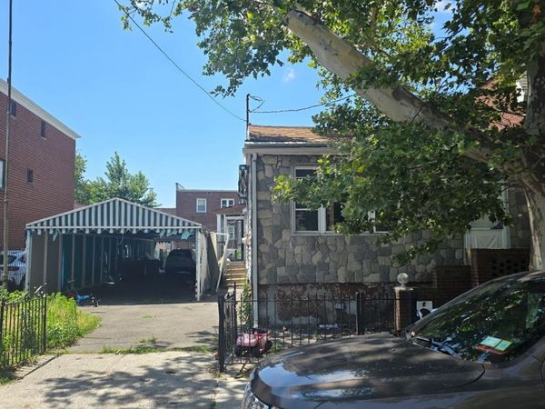 3040 80th Street , East Elmhurst, NY 11370
