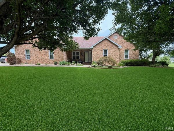 4 White Ridge Court, Washington, IN 47501