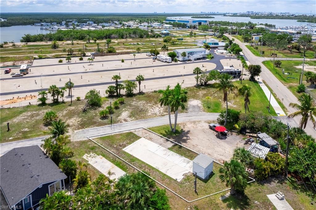 47 Oyster Bay Ln, Fort Myers Beach, FL 33931 Photo