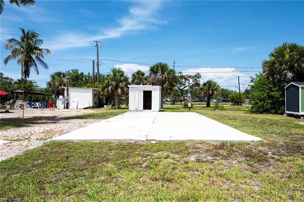 47 Oyster Bay Ln, Fort Myers Beach, FL 33931 Photo