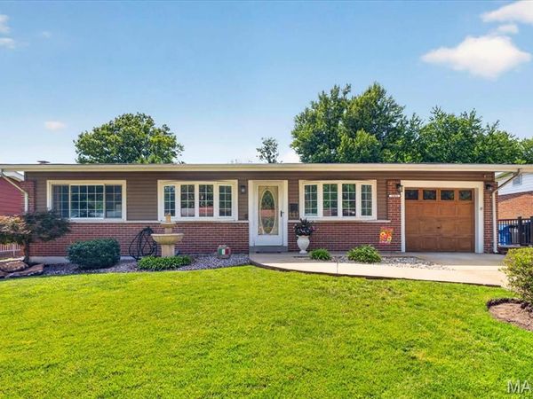1315 Arlington Drive, St Louis, MO 63033