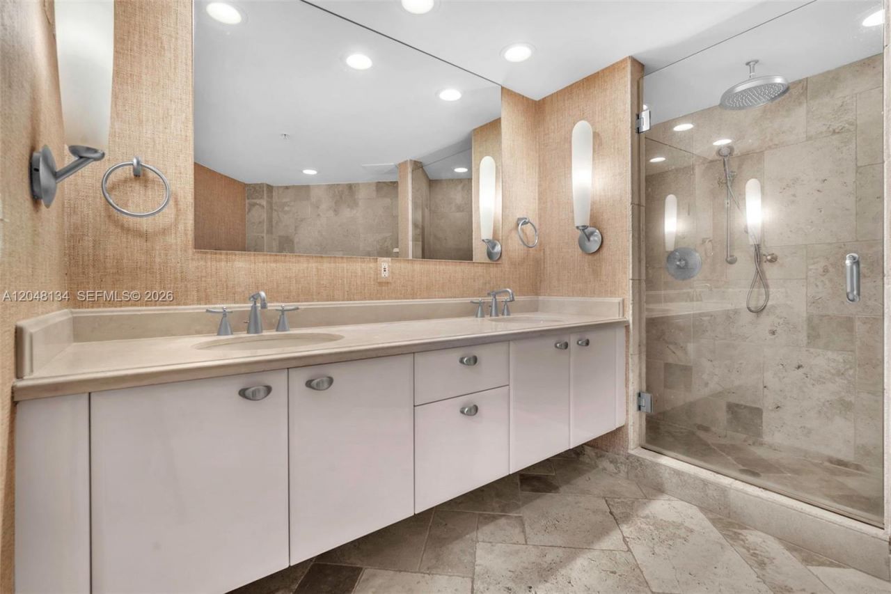 333 Las Olas Way, Unit 2101, Fort Lauderdale, FL 33301 Photo