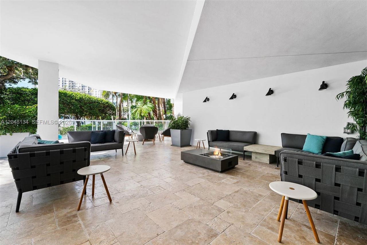 333 Las Olas Way, Unit 2101, Fort Lauderdale, FL 33301 Photo