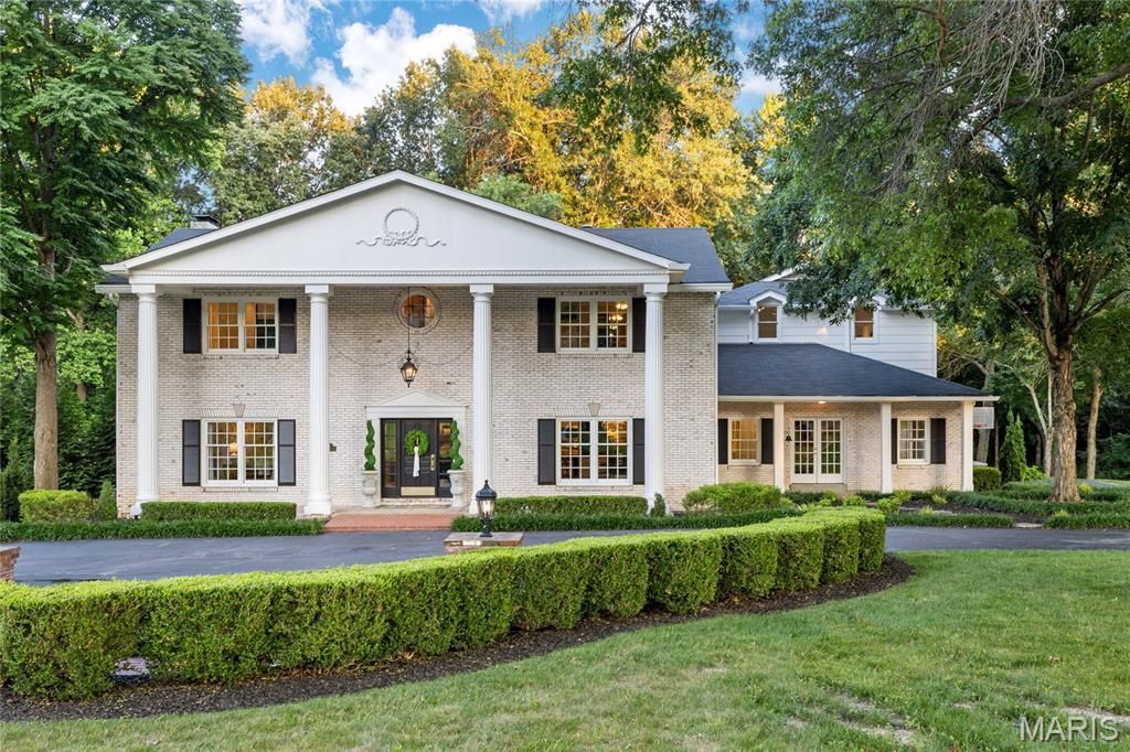 34 Somerset Downs Drive, Ladue, MO 63124 Main Photo