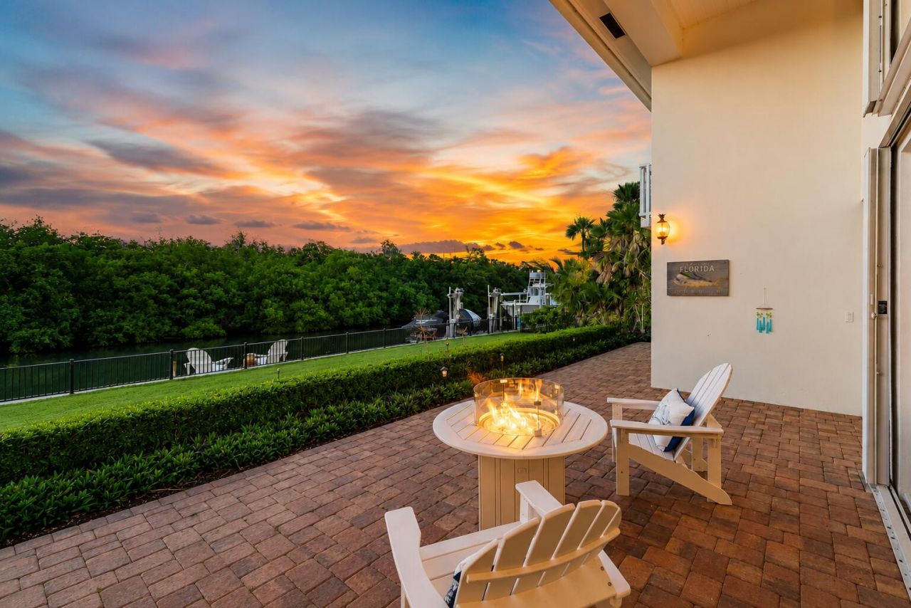 8565 SE Palm Street, Hobe Sound, FL 33455 Photo