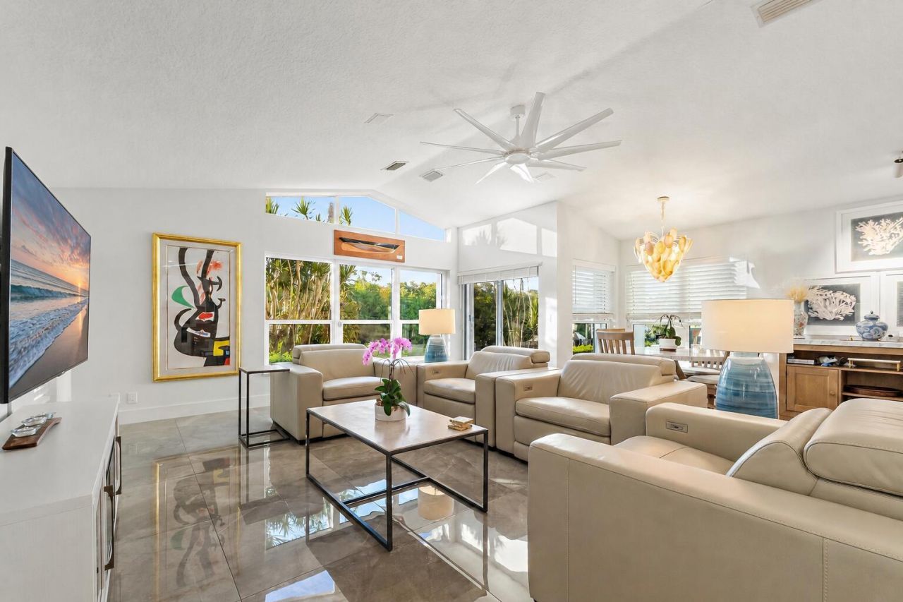 8565 SE Palm Street, Hobe Sound, FL 33455 Photo
