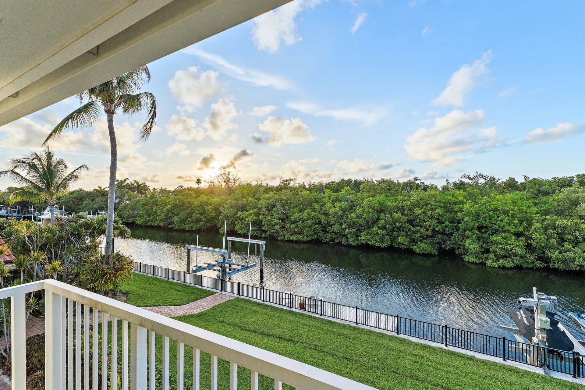 8565 SE Palm Street, Hobe Sound, FL 33455 Photo