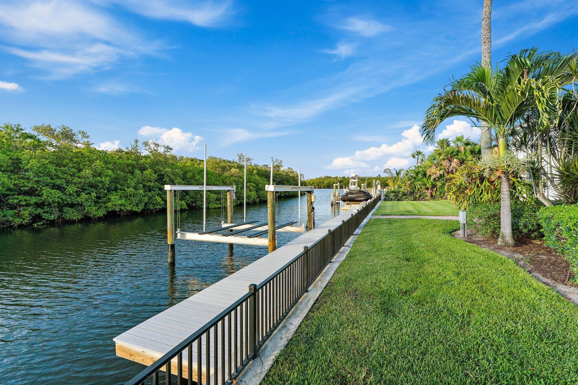 8565 SE Palm Street, Hobe Sound, FL 33455 Photo