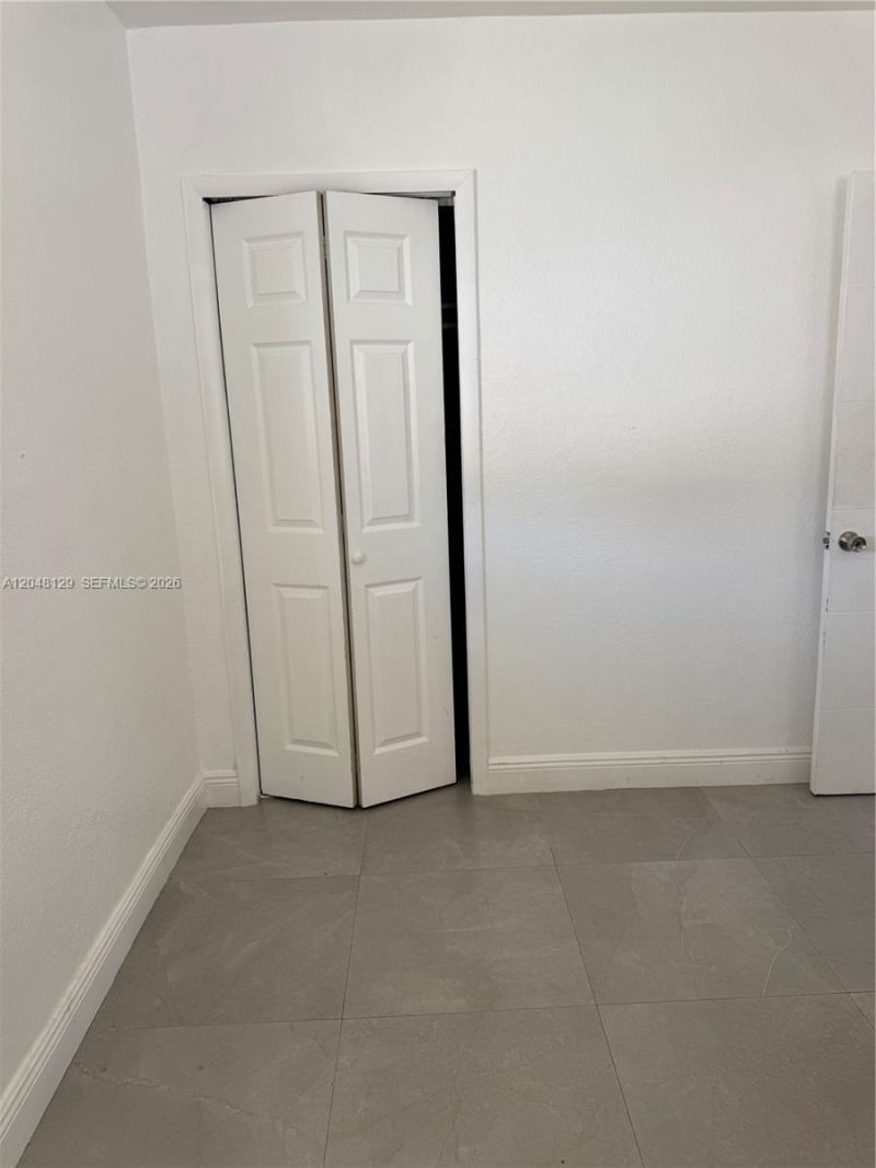 1281 NE 209th Ter , Miami, FL 33179 Photo