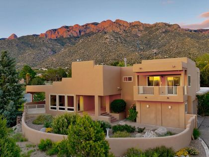 626 Black Hawk Drive NE Albuquerque, NM 87122