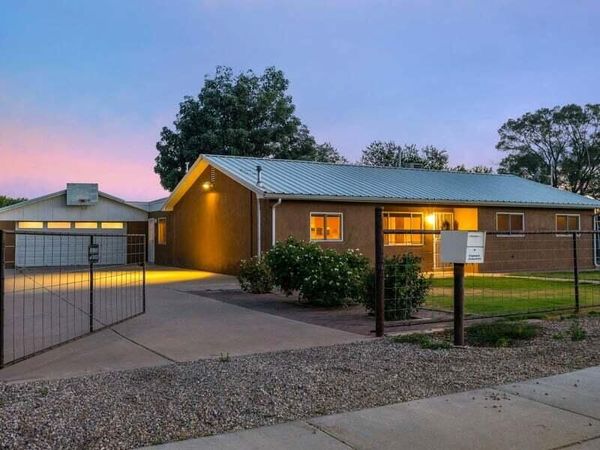 419 Appaloosa Drive , Los Lunas, NM 87031