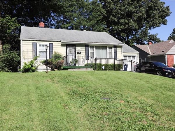 6406 Walrond Avenue, Kansas City, MO 64132