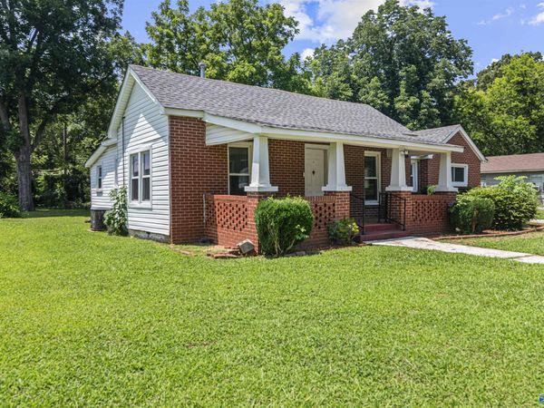 509 12th Avenue NW, Decatur, AL 35601