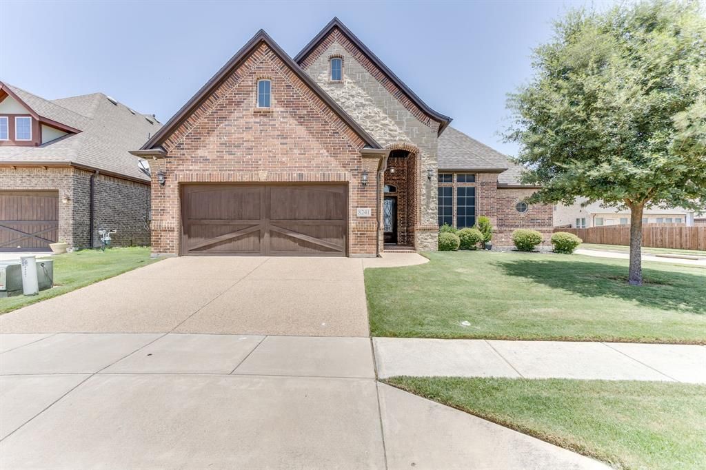 8241 Sandhill Crane Drive, Fort Worth, TX 76118 Main Photo