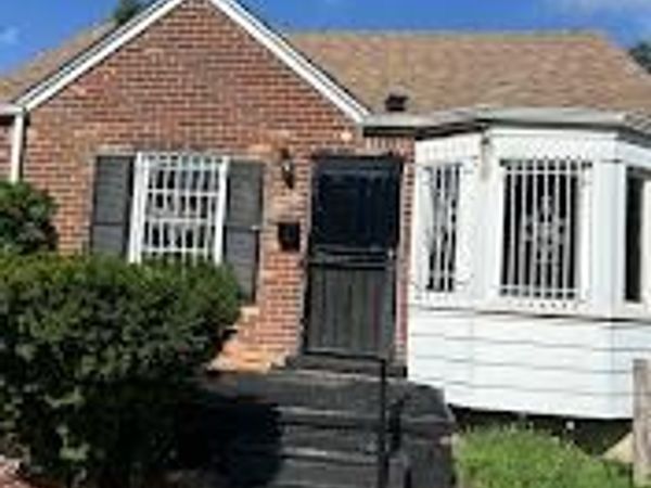 7675 Greenview Avenue, Detroit, Mi 48228