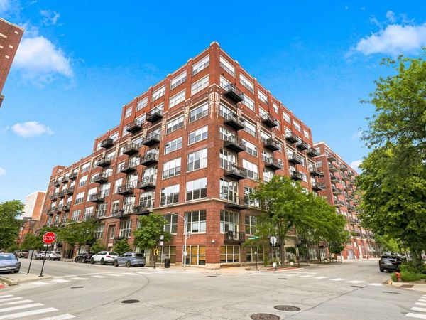 1500 W Monroe Avenue , Unit 126, Chicago, IL 60607