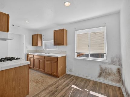 2176 68th Ave, Sacramento, CA 95822 Photo