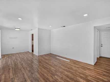 2176 68th Ave, Sacramento, CA 95822 Photo