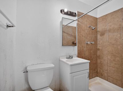 2176 68th Ave, Sacramento, CA 95822 Photo