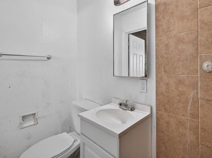 2176 68th Ave, Sacramento, CA 95822 Photo