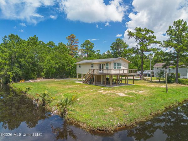 6007 Tyler Street, Bay Saint Louis, MS 39520
